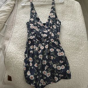 Cute summery romper!